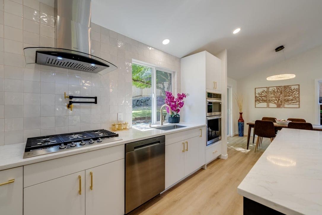Glossy Square Tile Kitchen and Porcelain Fireplace Wall